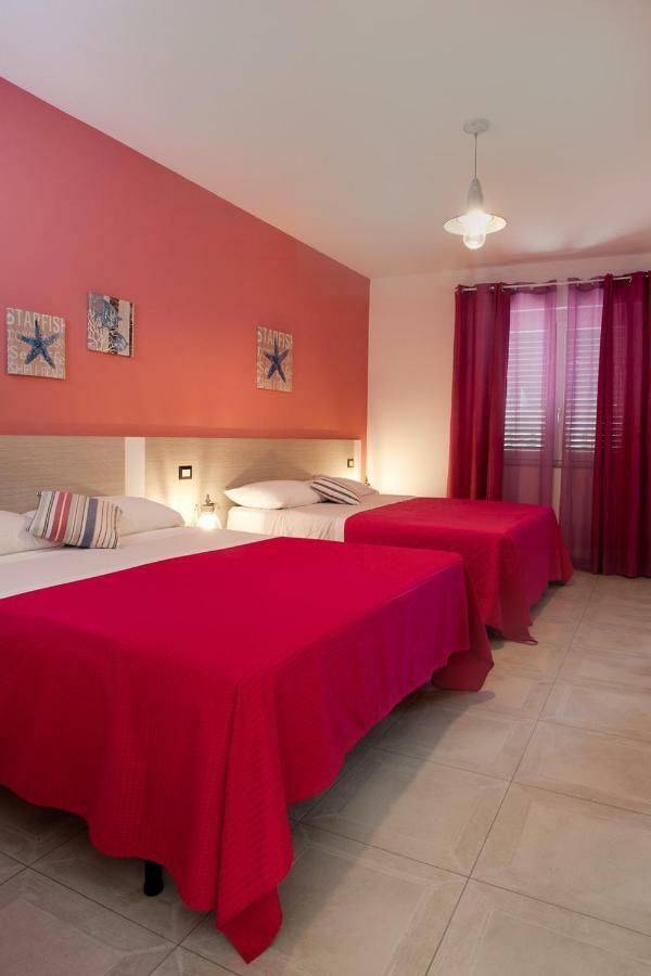 B&B A Due Passi Dal Mare Catona Di Reggio Calabria ภายนอก รูปภาพ